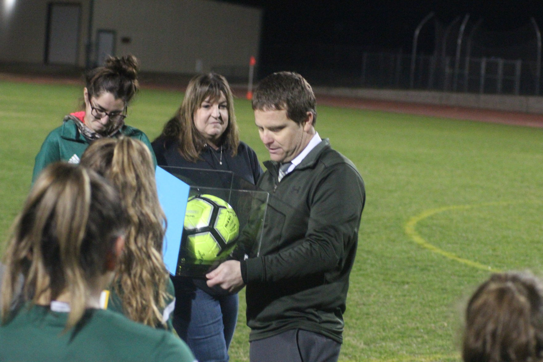 Kingsburg shuts out Dinuba